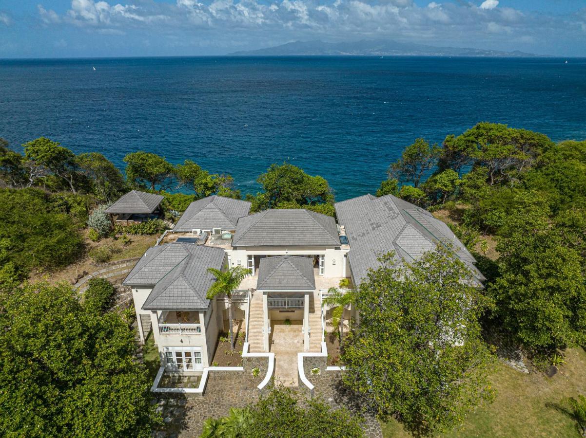 The Liming Bequia Hotel Friendship ภายนอก รูปภาพ
